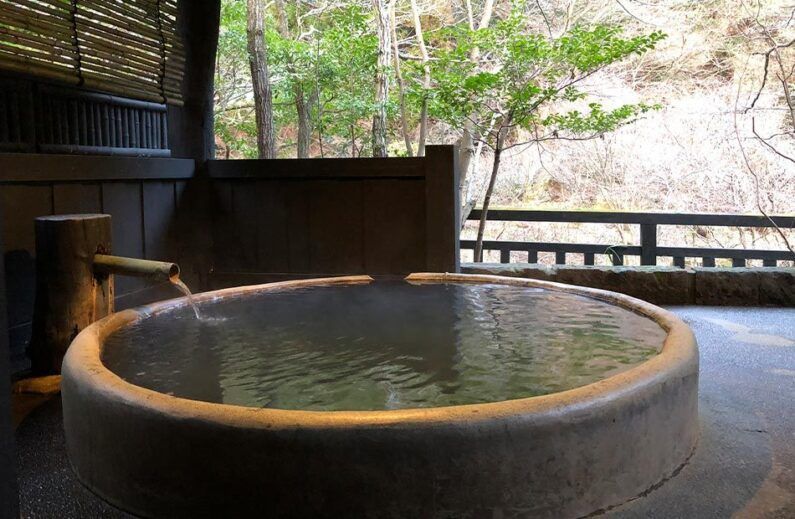 Kurokawa onsen y las mejores aguas termales del sur - sanga ryokan private bath Sanga ryokan, private bath