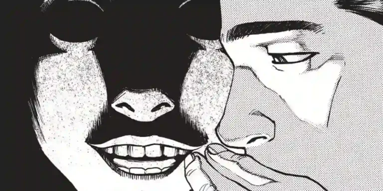 5 autores de manga de terror más perturbadores que junji ito - masaaki nakayama manga maldito ptsd radio Viñeta en blanco y negro de masaaki nakayama mostrando una cara pálida y siniestra sonriendo macabramente detrás del hombro de un hombre.